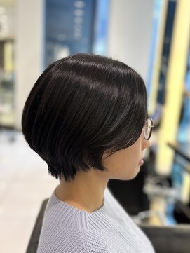 エアー 銀座タワー(AIR) 前髪なし　小顔ヘア　ショートボブ