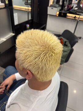 ラピス 名古屋 栄店(Lapis) メンズ抜きっぱなしブリーチ