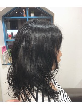 ヒマワリ(HIMAWARI) 黒髪 パーマスタイル オトナ女子 ふんわり 可愛い