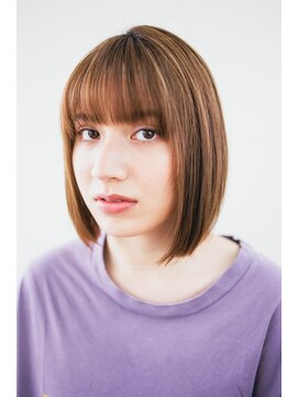 ピズム(PISM) 前髪ぱっつんイメチェンボブ/ビタミンカラー/ミニボブ