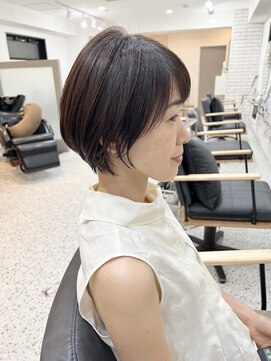 メモリーズ 銀座(Memories) 簡単スタイリング!大人可愛いショートヘア!