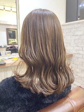 ヘアークルーズピース (hair cruise Piece) ブリーチ無し/ミルクティーグレージュ