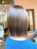 ココカラヘアー ニコ(cococara hair nico)&nbsp;切りっぱなしボブ/タッセルボブ/グレージュ/透明感カラー/韓国