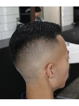 ニューオールド 三軒茶屋(NEW OLD) 気合いのハイフェードスタイル