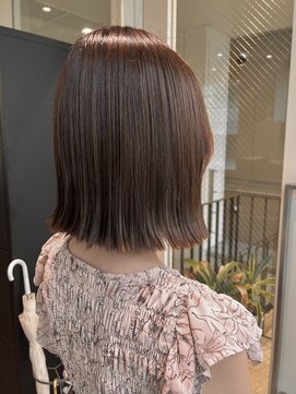 ニーフ 恵比寿(neaf) イメチェン　ホワイトブロンド　外ハネボブ 美髪　ワイドバング