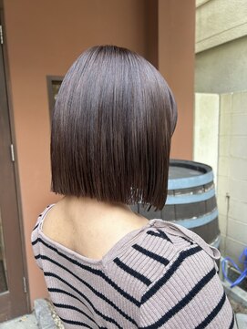 ココカラヘアー プラス(cococara‐hair plus) 切りっぱなしボブ/タッセルボブ/赤みブラウン/秋カラー/トステア