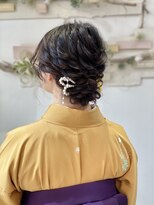 卒業式。先生のゆるふわシニヨン