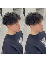 ブライト(BRIGHT)&nbsp;センターパートツイストスパイラルパーマ