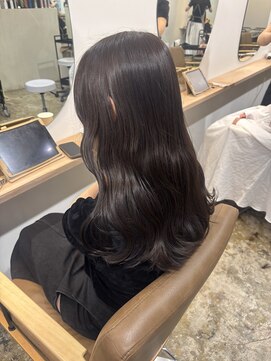 ユッカ 梅田(YUCCA) 【 YUCCA 】大人可愛い20代30代/ロング/グレージュ