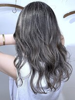 ブレイズヘアー(BLAZEhair) 【大人デザイン】ダークグレージュバレイヤージュ×ブリーチ2回