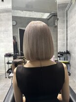 ルイス(L'wis)&nbsp;ハイトーンホワイトブロンドボブ♪朝長