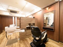 UNPEAK Men's hair salon【アンピークメンズヘアーサロン】