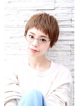 オーシャン(Ocean) [OCEAN Hair&Life藤原純] 分け目なしショートハイトーンカラー☆