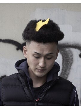 ツークツワンク バーバー 新宿(ZUG2WANG BARBER) アフロ