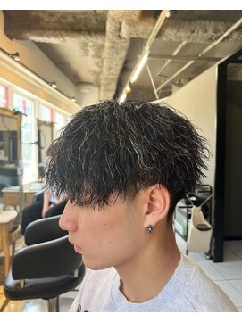 アイズ 海老名(AIZU) ツイストスパイラルパーマ　メンズパーマ　波巻きパーマ