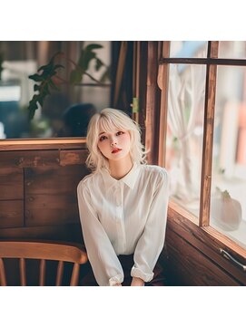 ルル(Lulu) ホワイトブロンドカラー