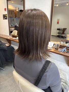 陽葵(HIMARI) ミディアムボブ