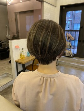 グッデイ ヘアー(GOOD DAY HAIR) 【GOOD  DAY  HAIR】ショート バレイヤージュ  ケアブリーチ