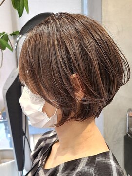 エリマ 横浜西口(elima) 白髪ぼかし/大人ショート/脱白髪染め/グレージュ/40代/50代