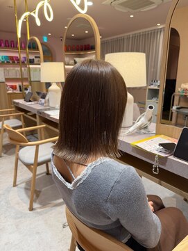 ミルクティーベージュ12.5小顔