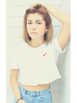 ワースホワイル(WORTH WHILE) マチルダボブピンクベージュインナーグレージュハイライト大人