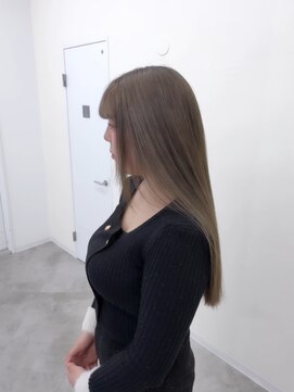 アウラ(AURA) ミルクティーグレージュ