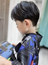 リモア(L I M O A) 夏にぴったりツーセクすっきりセンターパート
