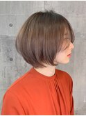 丸みとくびれのショートボブ
