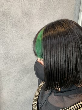 ヘアサロンM 新宿 ポイントカラーでイメチェン!