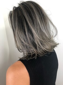 ルービック バランス 天王寺(Rubik's×Balance) イルミナカラーxレイヤーミディ