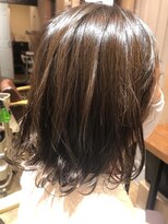 カミビト マヴィー(kamibito mavie)&nbsp;外ハネ/ベージュ/伸ばしかけにも/20代/30代/40代