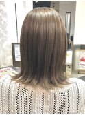 グレージュカラー×ハネ感