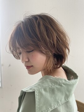 エクリボンヌ(equri bonne) ゆるふわショート