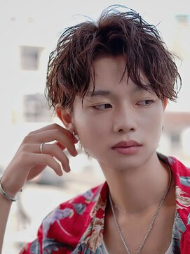 ライラ(Lyla) かきあげ 2wayマッシュウルフ