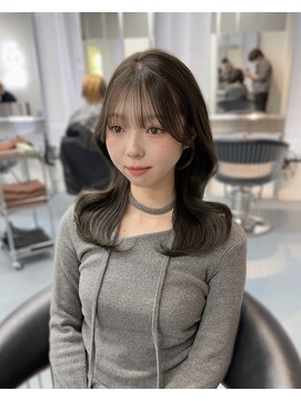 ベル(BEL) 【韓国風】20代、30代◎骨格補正薄め前髪に顔まわりカット