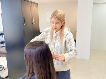 マーク(MARC)の写真/1人のスタイリストが仕上げまで担当☆オシャレでありながら”再現性も高く丁寧なカット技術”が定評◎