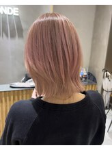 ブロンド 町田(BLONDE) ピンクベージュ_セクシーミディ_ボブルフ