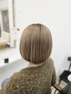 ネクサス NEXUS ハイトーンボブはやはり映える