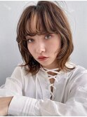イメチェン/ホワイトブロンド/外ハネボブ/ワイドバング/表参道