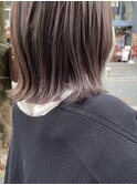 切りっぱなし×グレージュ