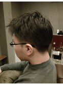 清潔感のあるメンズツーブロックスタイル