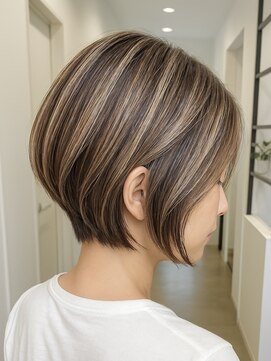 フリック 京都河原町店(FLICK) ★40代50代/白髪ぼかしハイライト/小顔/ミニマルボブ/ショート