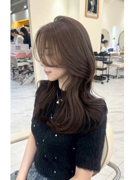 【韓国風レイヤーカット】抜け感×小顔バランスヘア/西梅田