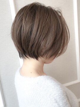 ジアン バイ ミルボン NU茶屋町+(GIEN by milbon) 前下がりエッグショート