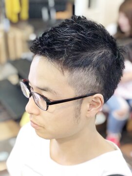 トゥエンティーフォー 泉大津店(24) アップバング刈り上げショート