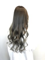 アヤナ バイ アヤラ(ayana by ayala)&nbsp;モノトーンアッシュグラデーション〈浦安美容室〉