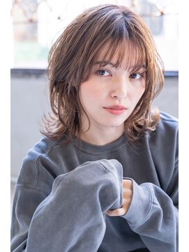 エイミー(Aimee) Aimee町田ウェーブウルフ×シアーベージュ