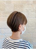 ショートボブ
