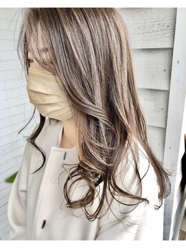 パロ アルト(Palo Alto) カーキグレージュ×ハイライト