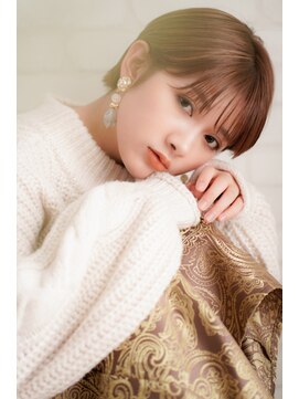 ルーラ(LAURA) マッシュ風ショート